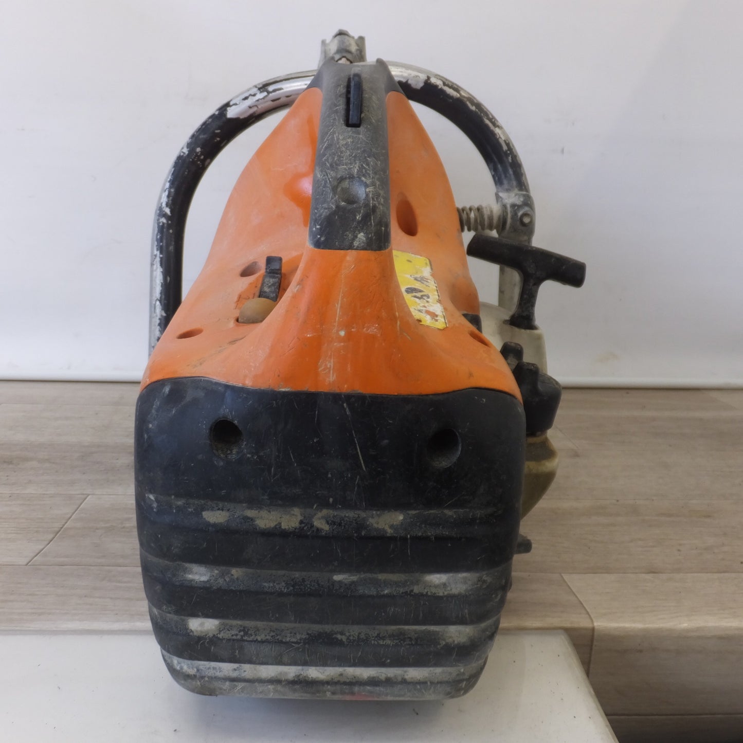 [送料無料] 岐阜発★スチール STIHL エンジンカットオフソー TS410　切断ディスク径	300mm　最大切込み深さ 100mm★