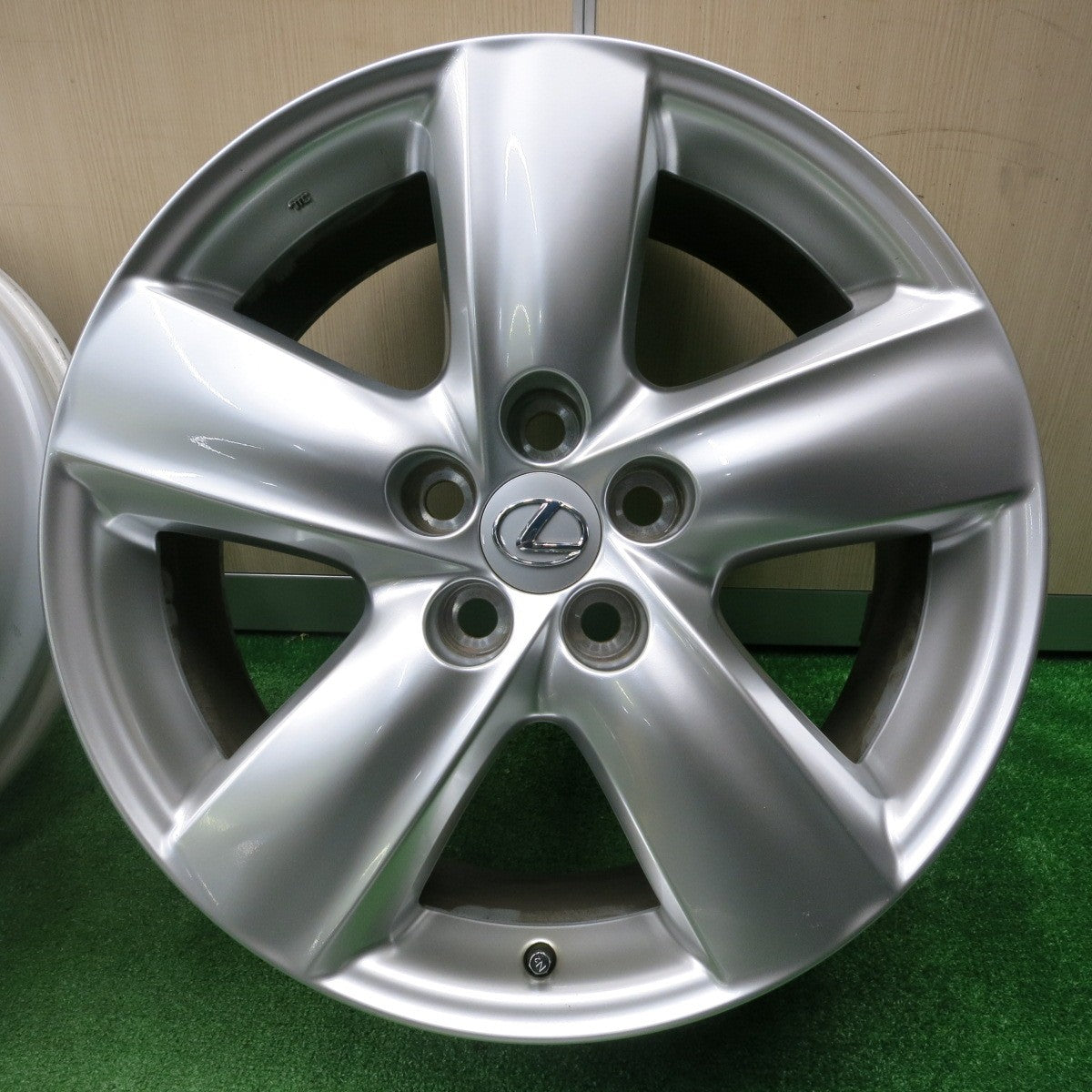 [送料無料] キレイ★レクサス LS 460 バージョンS 純正 ホイール 19インチ 19×8J PCD120/5H★4121002NJホ
