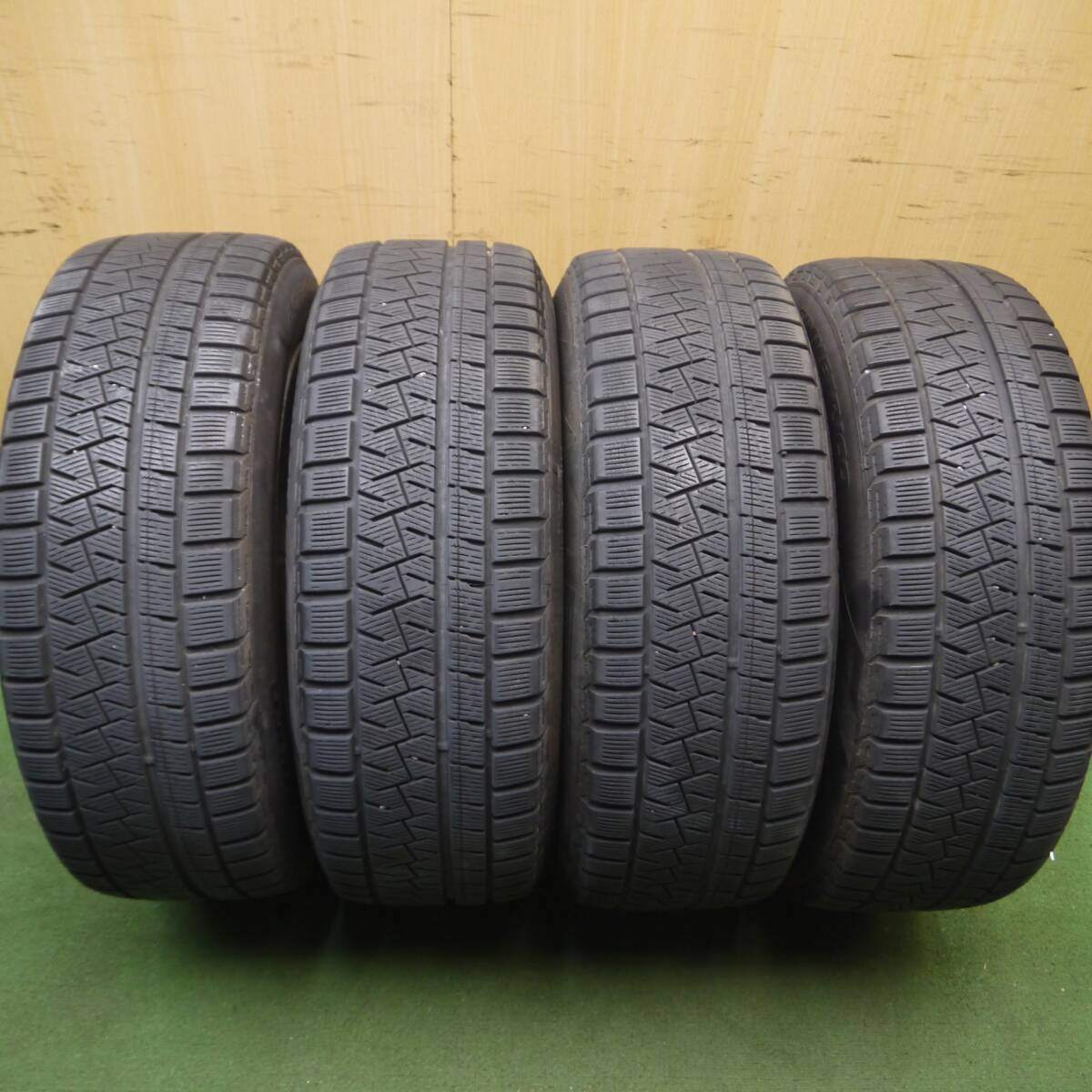 4本価格★ボルボ 等 AGA TARGA 205/60R16 スタッドレス ピレリ アイスアシンメトリコ 16インチ PCD108/5H★4071609Hス