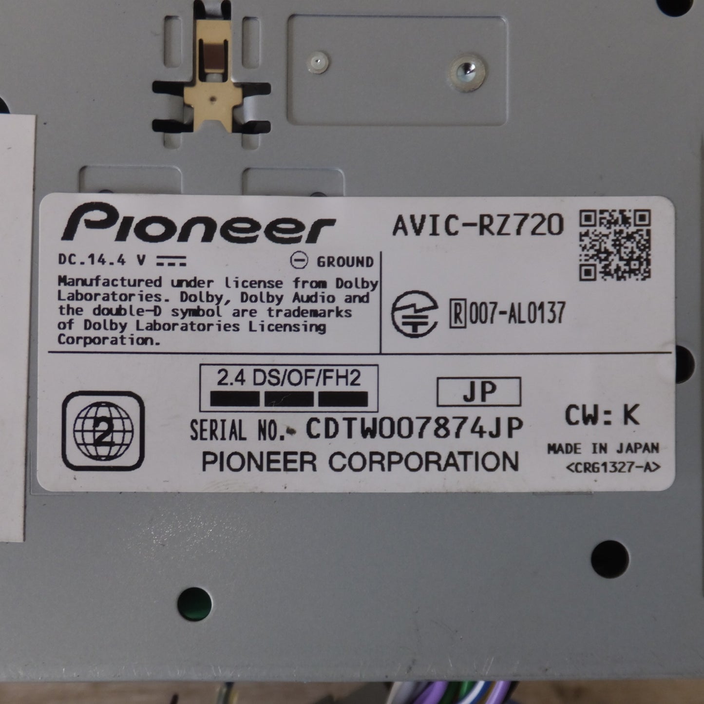 [送料無料] ★カロッツェリア carrozzeria AV一体型メモリーナビゲーション AVIC-RZ720 パイオニア Pioneer[42]★