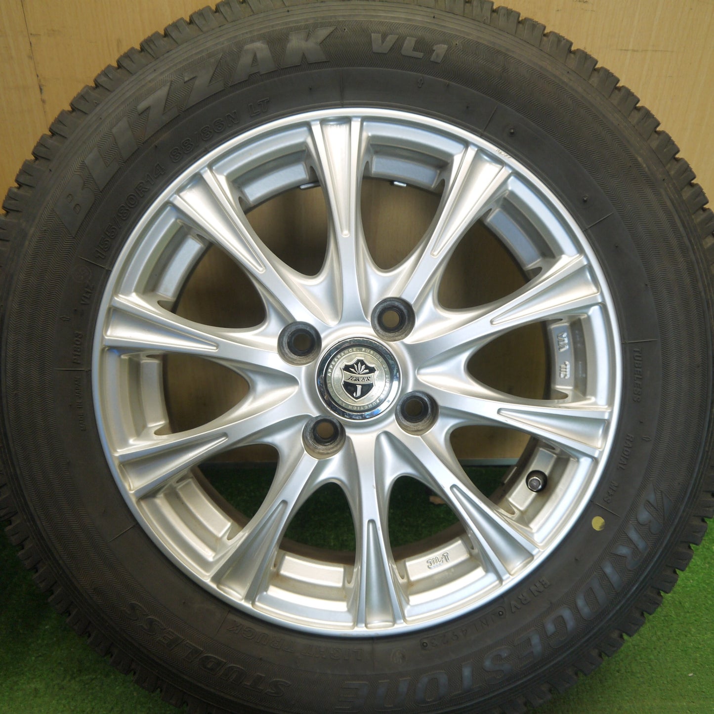 バリ溝！23年！8.5分★スタッドレス 155/80R14 88/86N ブリヂストン ブリザック VL1 JOKER ジョーカー 14インチ PCD100/4H★6052704Hス