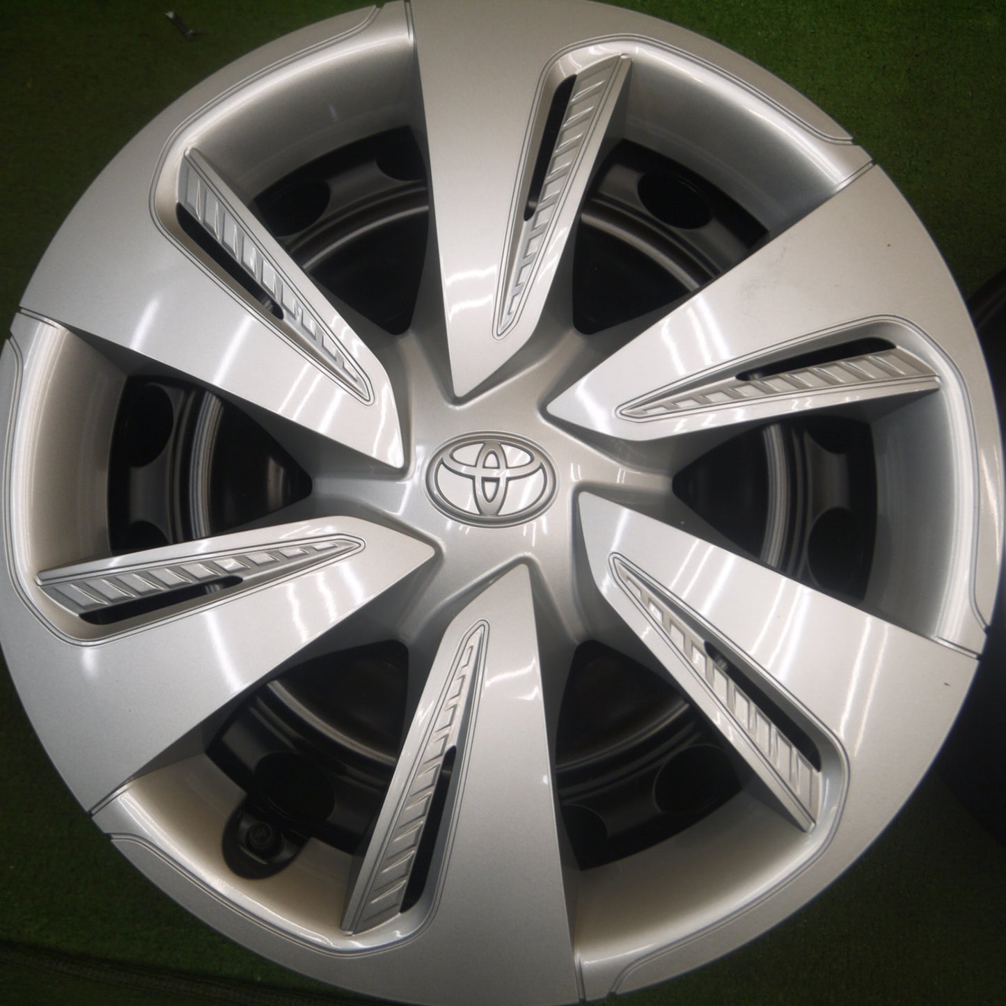 *送料無料* 新車外し★トヨタ 170系 シエンタ 純正 スチール ホイール 15インチ 15×5.5J PCD100/5H★4071907Hホ