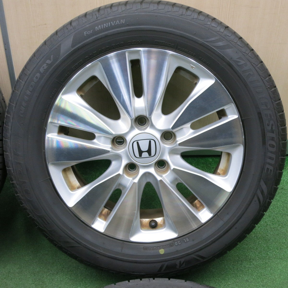 *送料無料* バリ溝！21年！9.5分★ホンダ RK5 ステップワゴン スパーダ 純正 205/60R16 ブリヂストン エコピア NH100RV PCD114.3/5H★4040603TNノ