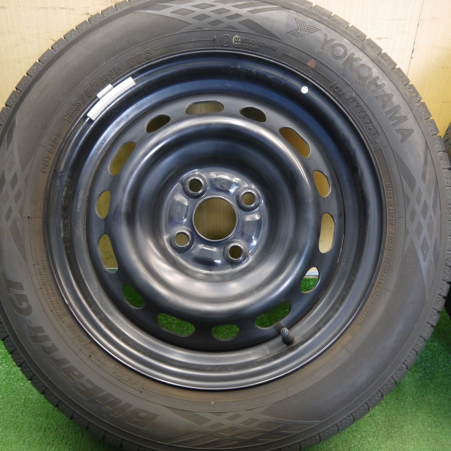 バリ溝！キレイ！9分◎185/65R15 ヨコハマ BluEarth-GT AE51 スチール ホイール ブルーアース 15インチ PCD100/4H◎6072802Hノ