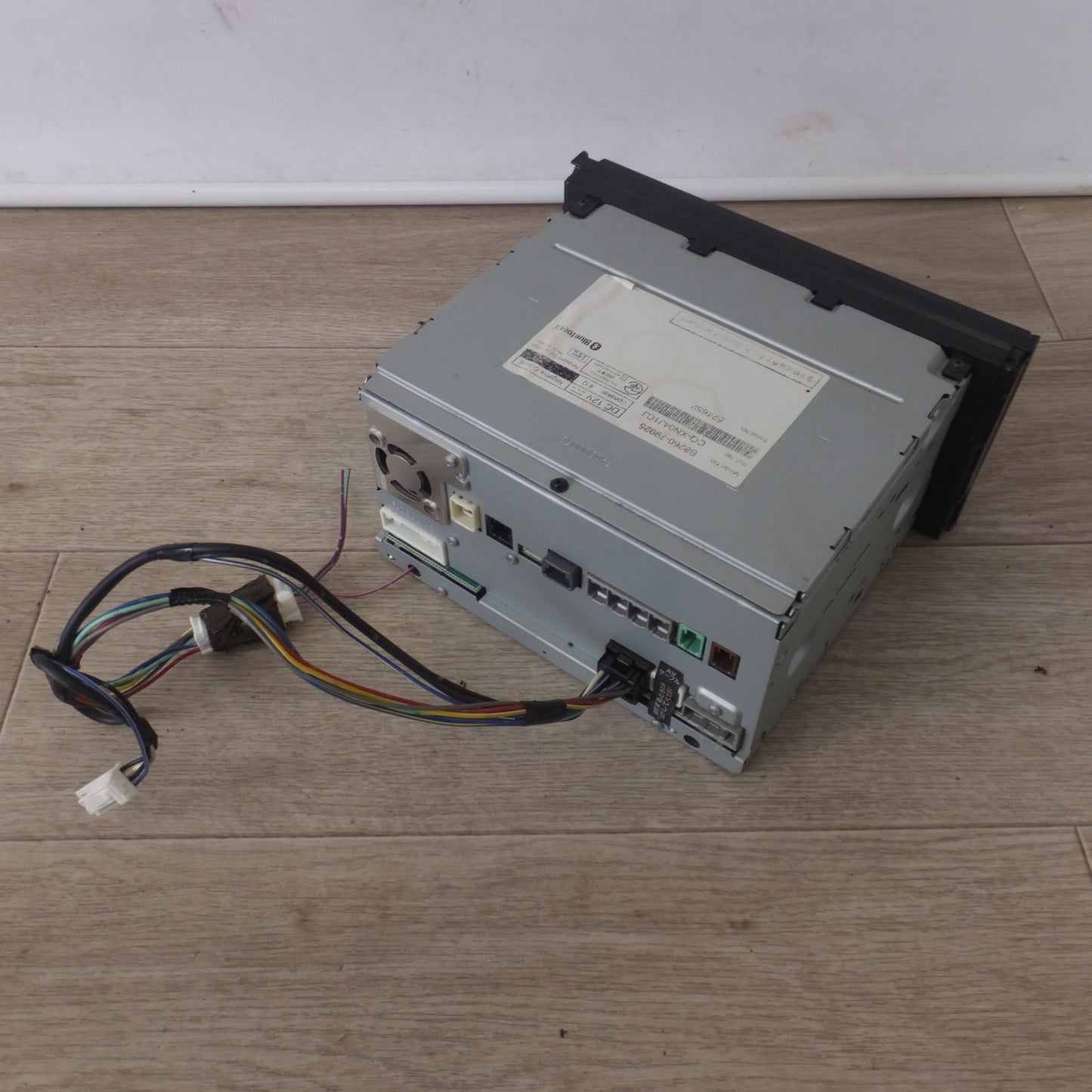 [送料無料] ★日産 NISSAN 純正 オリジナルナビゲーション MM114D-W B8260-79925[1]★