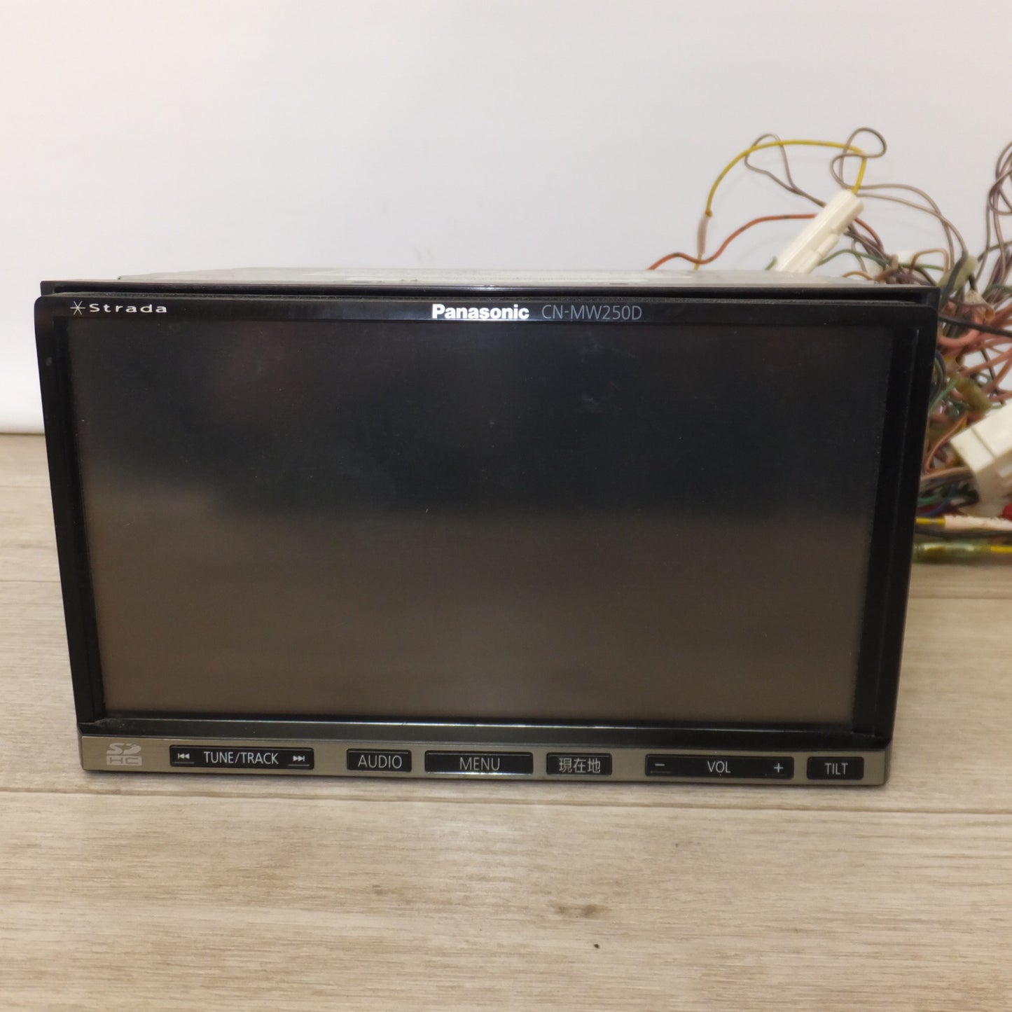 [送料無料] ★パナソニック Panasonic SDカーナビステーション ストラーダ Strada CN-MW250D[2]★