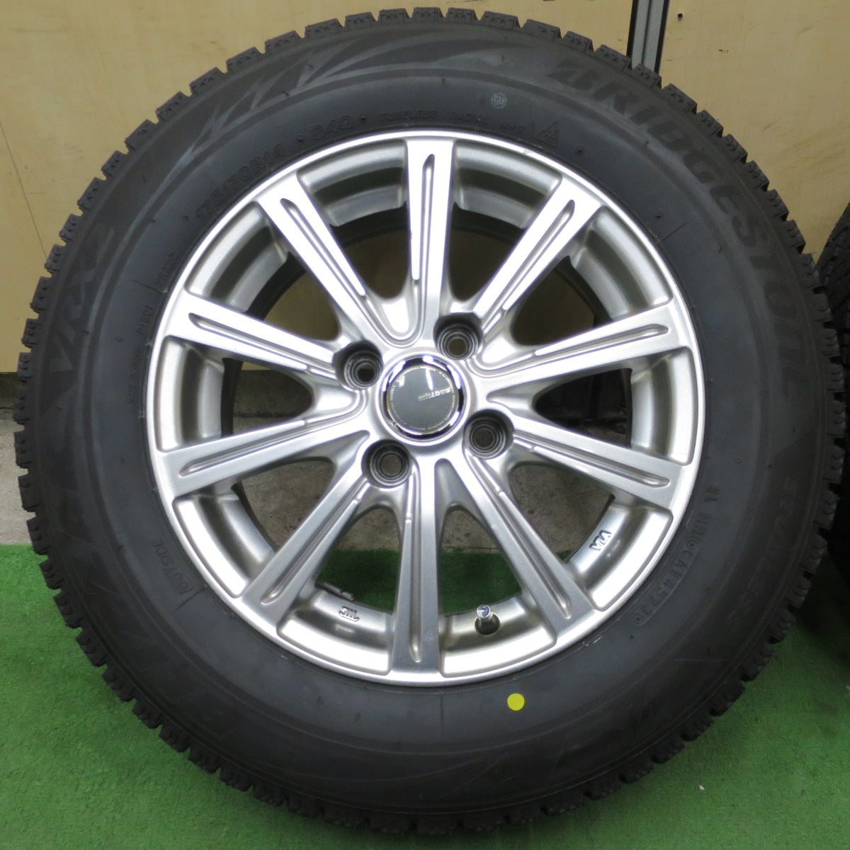 バリ溝！23年！ほぼ10分◎スタッドレス 175/70R14 ブリヂストン ブリザック VRX2 MiLLOUS PS ミルアス 14インチ PCD100/4H◎6091803NGス