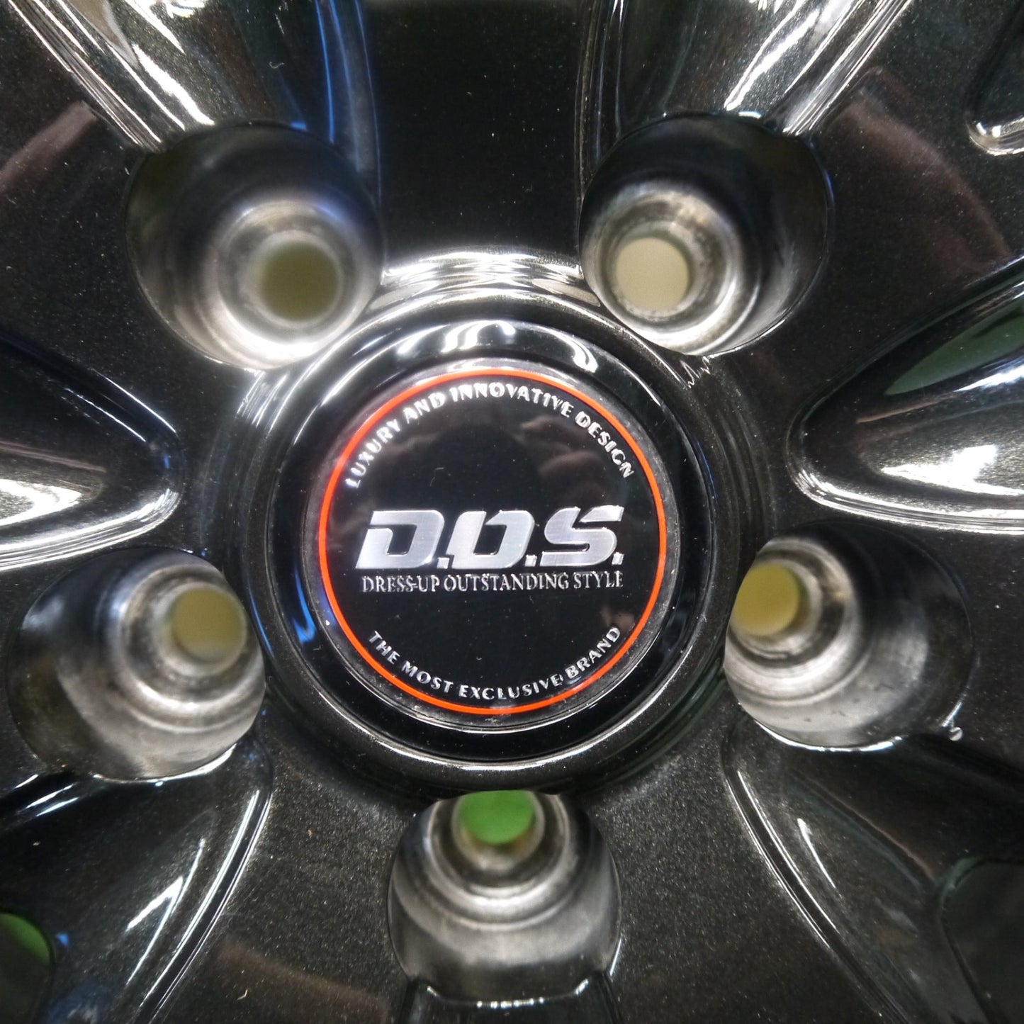 バリ溝！25年！キレイ！9.5分以上★プリウス 等 195/65R15 スタッドレス ネクセン WINGUARD ice2 D.O.S. DOS 15インチ PCD100/5H★6041408Hス