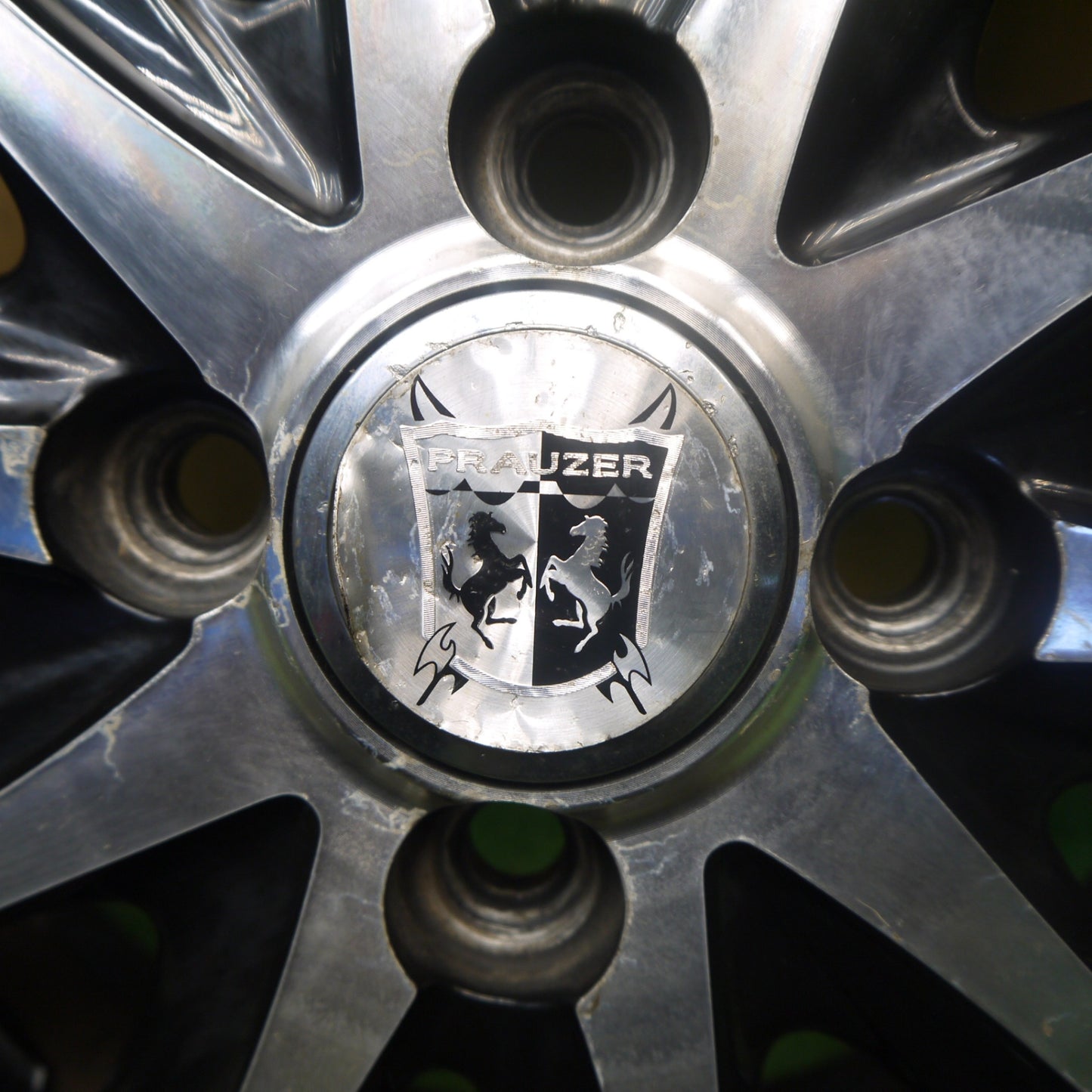 バリ溝！24年！9.5分以上◎スタッドレス 155/65R13 オートバックス ノーストレック N5 PRAUZER プラウザー 13インチ PCD100/4H◎6080706Hス