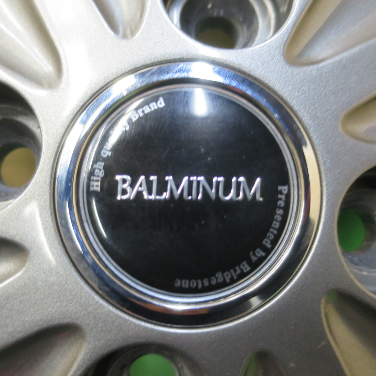 4本価格！22年★スタッドレス 145/80R12 80/78N ブリヂストン Ｗ300 BALMINUM バルミナ 12インチ PCD100/4H★5102303イス