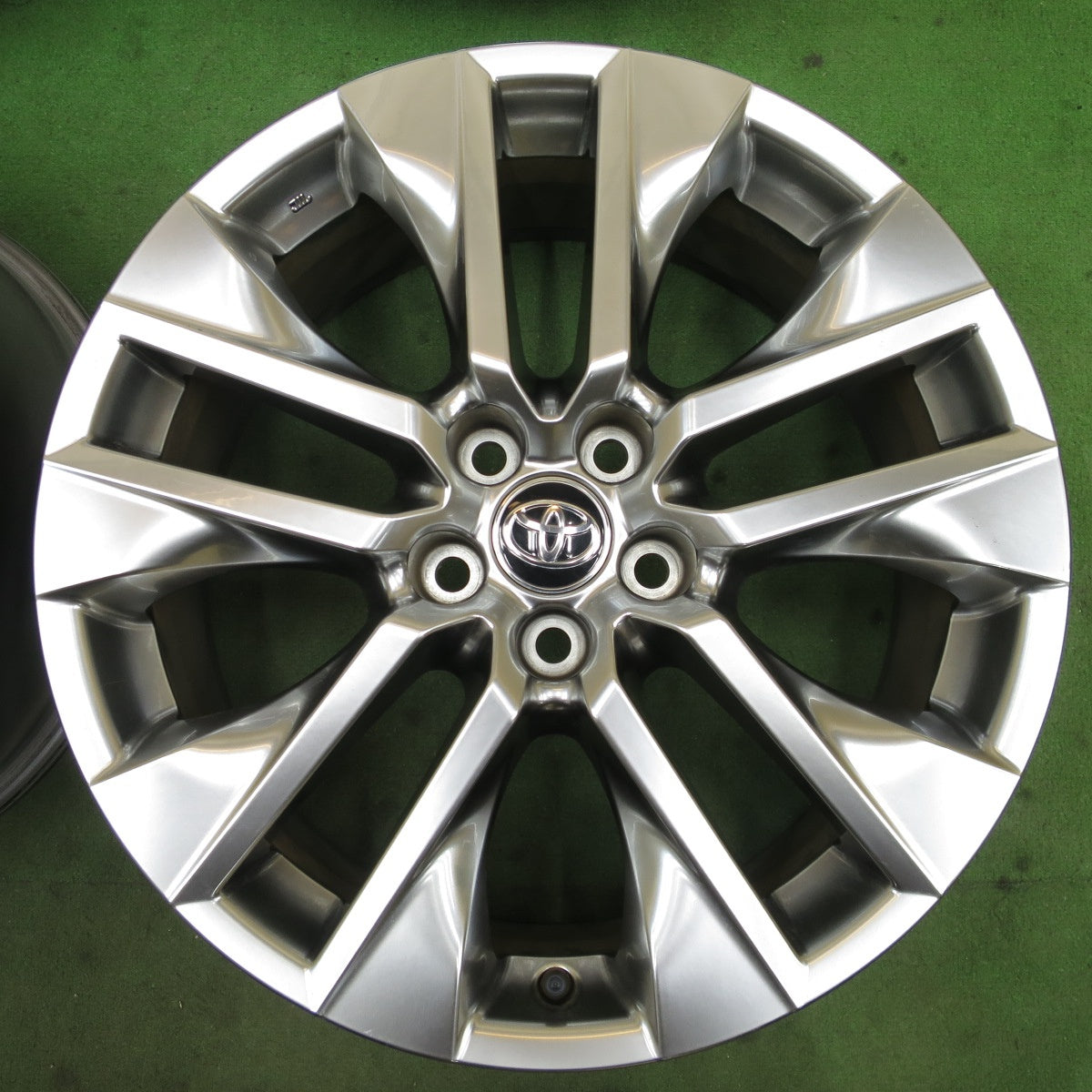 キレイ★トヨタ RAV4 G Z パッケージ 純正 ホイール 19インチ 19×7.5J PCD114.3/5H★6050901NGホ