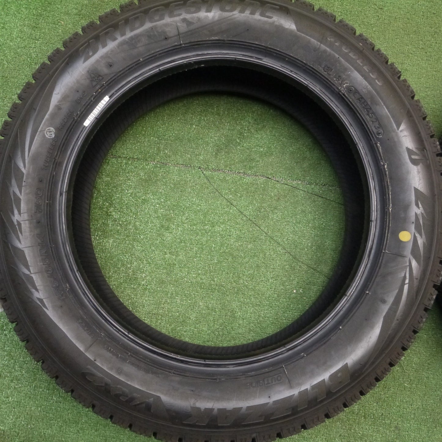 [送料無料] 未使用！23年★スタッドレス 155/65R14 ブリヂストン ブリザック VRX2 タイヤ 14インチ タント スペーシア N-BOX N-ONE等★4122706Hスタ