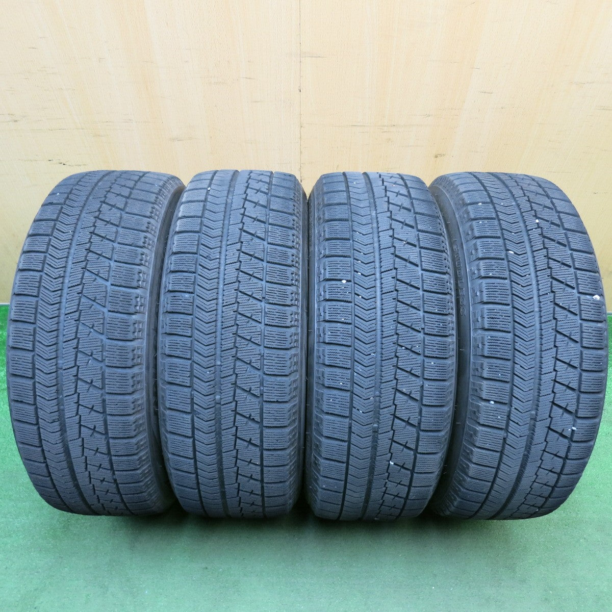 4本価格★ワーゲン アウディ 等 AGA Nebel 215/60R16 スタッドレス ブリヂストン ブリザック VRX ネーベル 16インチ PCD112/5H★6042307HAス