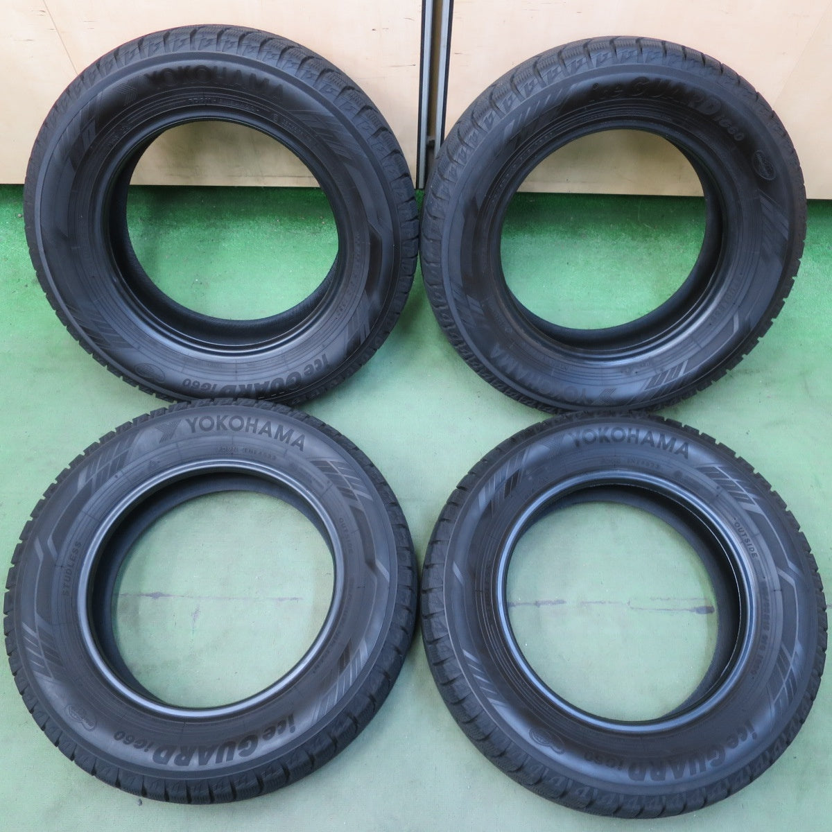 バリ溝！23年！9分★スタッドレス 195/65R15 ヨコハマ アイスガード iG60 タイヤ 15インチ プリウス ノア ヴォクシー ステップワゴン 等★6070204イスタ