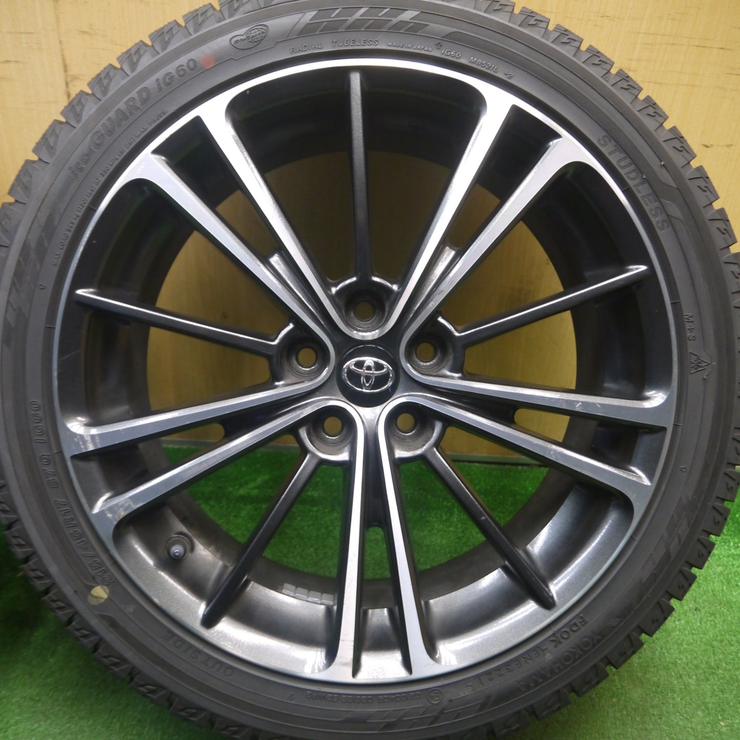 [送料無料] バリ溝！21年！9.5分★トヨタ ZN6 86 スバル BRZ 純正 215/45R17 スタッドレス ヨコハマ アイスガード iG60 17インチ PCD100/5H★5021708Hス