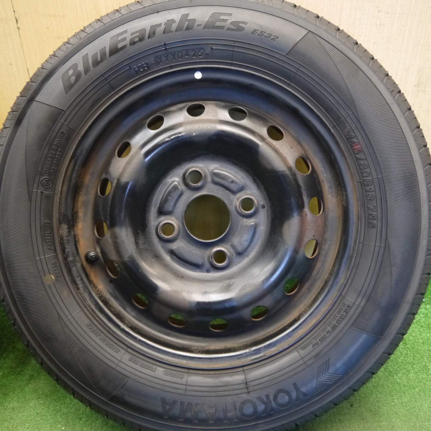 バリ溝！25年！8.5分◎ダイハツ タント ムーヴ 等 純正 スチール 145/80R13 ヨコハマ BluEarth-ES ES32 13インチ PCD100/4H◎6080506Hノ