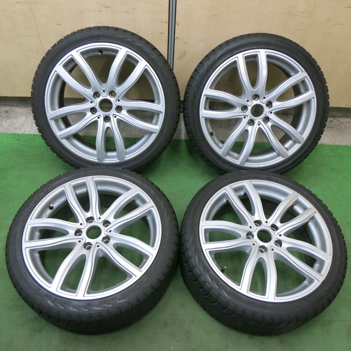 バリ溝！9分★BMW 等 MAK FAHR 225/40R18 スタッドレス ノキアン タイヤ ハッカペリッタ R3 ファー 18インチ PCD112/5H★6012002ナス