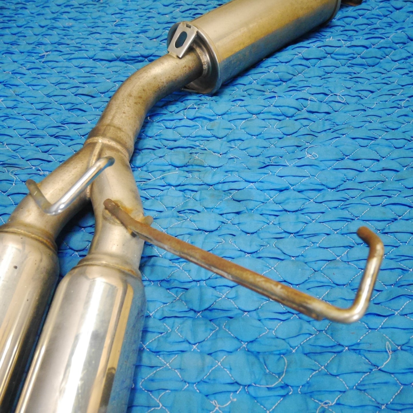 [送料無料] ☆ホンダ GD3 フィット 1.3Lモデル 全グレード 4WD除く 社外 マフラー 排気 カー パーツ メーカー 不明☆