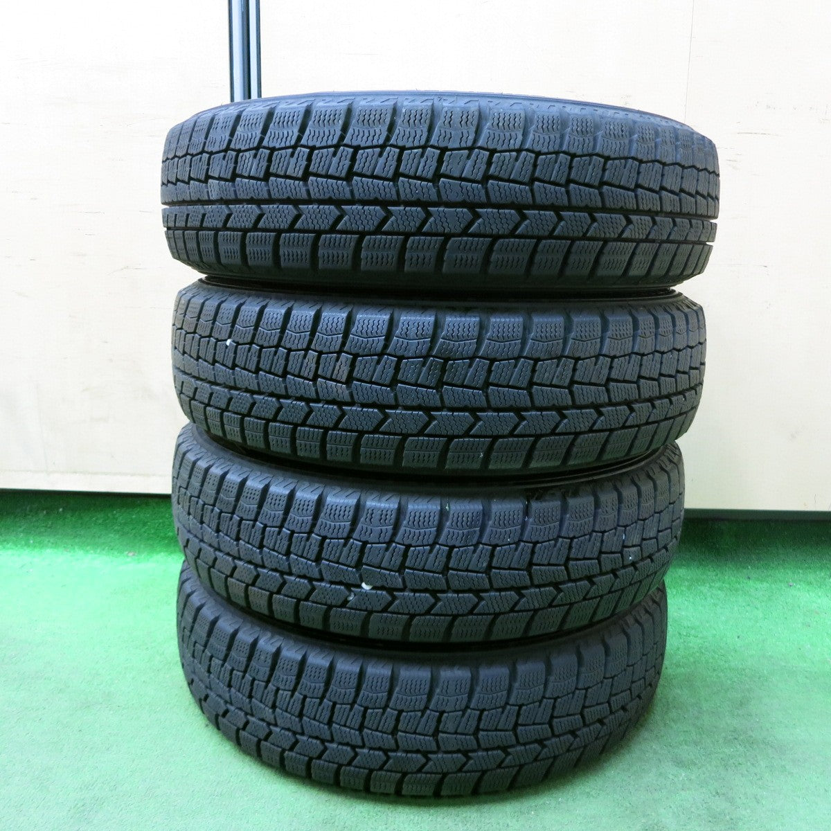 [送料無料] バリ溝！20年！キレイ！9.5分★スタッドレス 155/65R14 ダンロップ ウインターマックス WM02 Exceeder エクシーダー 14インチ PCD100/4H★4112110SYス