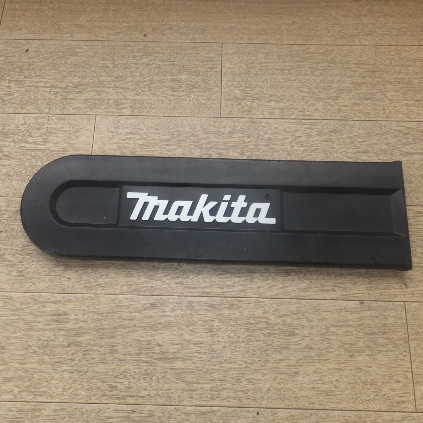 [送料無料] ★マキタ makita 350mm 電気チェンソー M504　100V～ 8.1A 50-60Hz 770W★