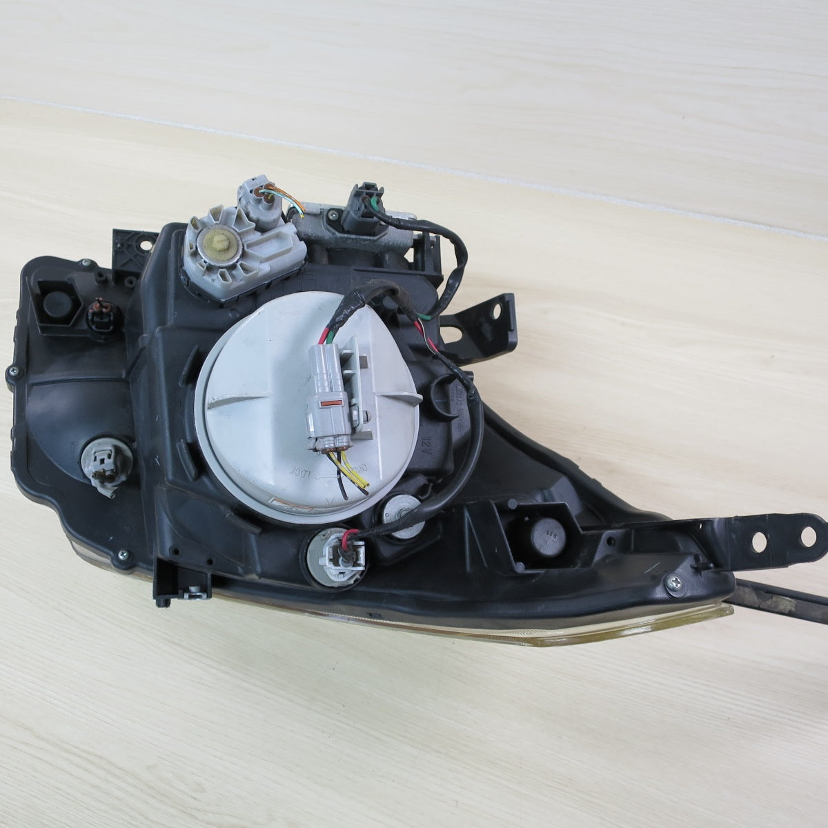 ♪スズキ MH23S ワゴンR 純正 HID 左 ヘッドライト KOITO 100-59193 左側のみ ヘッドランプ 照明 カー パーツ♪ [送料無料]