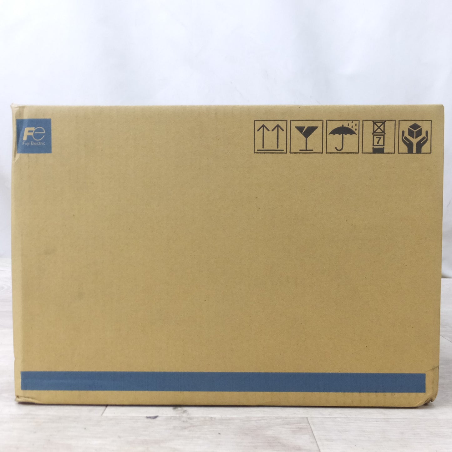 [送料無料] 未使用◆富士電機 高性能 多機能形 インバーター FRN3.7G2S-4J 3相 400V モータ容量 3.7kW◆