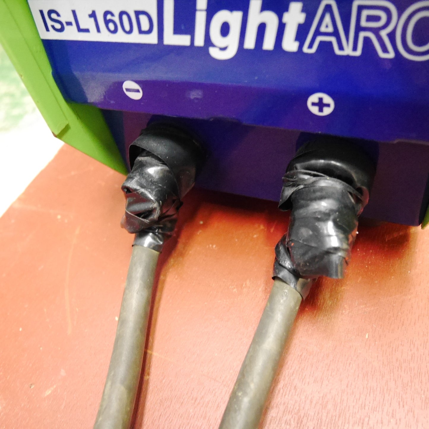 [送料無料] ☆イクラ 手溶接 用 直流 アーク 溶接 機 IS-L160D 単相 200V 育良精機☆