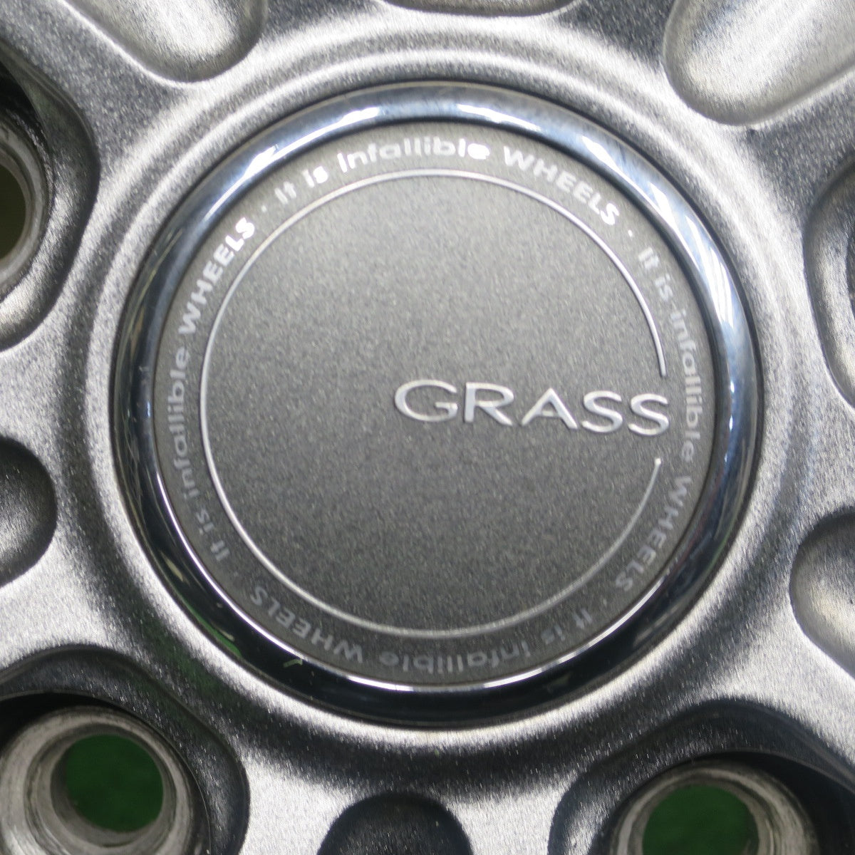 バリ溝！24年！キレイ！ほぼ10分★スタッドレス 195/65R15 ダンロップ ウインターマックス WM02 GRASS グラス 15インチ PCD114.3/5H★5121803NKス