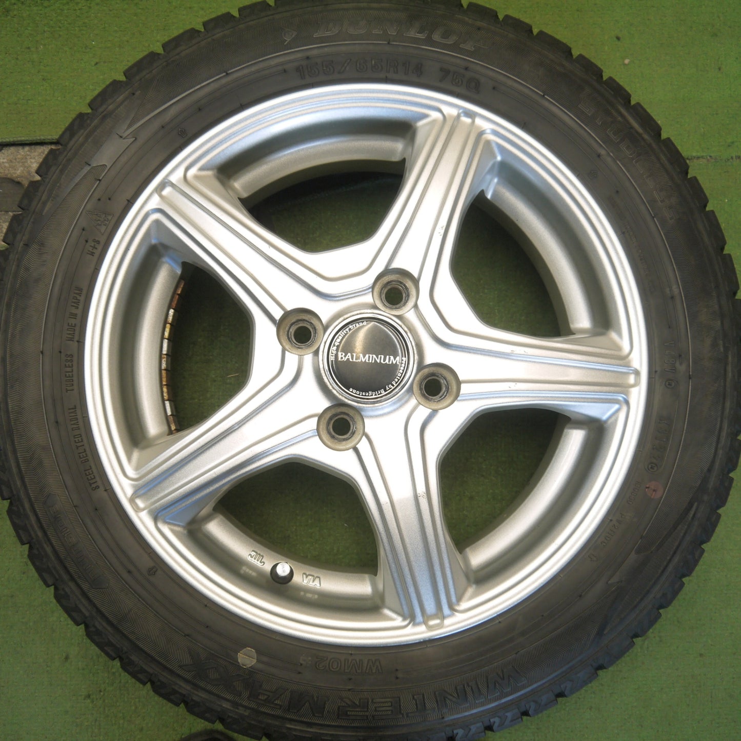 バリ溝！22年！8.5分◎スタッドレス 155/65R14 ダンロップ ウインターマックス WM02 BALMINUM VR5 バルミナ 14インチ PCD100/4H◎6082101Hス