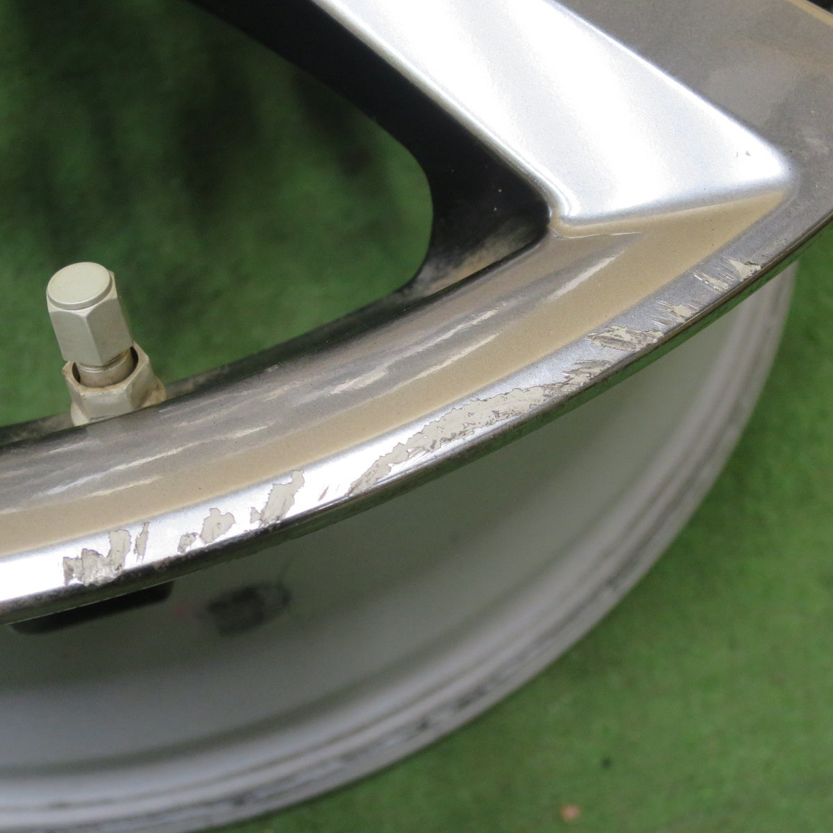 キレイ！センサー付き★レクサス NX バージョンL 純正 ホイール 18インチ 18×7.5J PCD114.3/5H★6033102NGホ