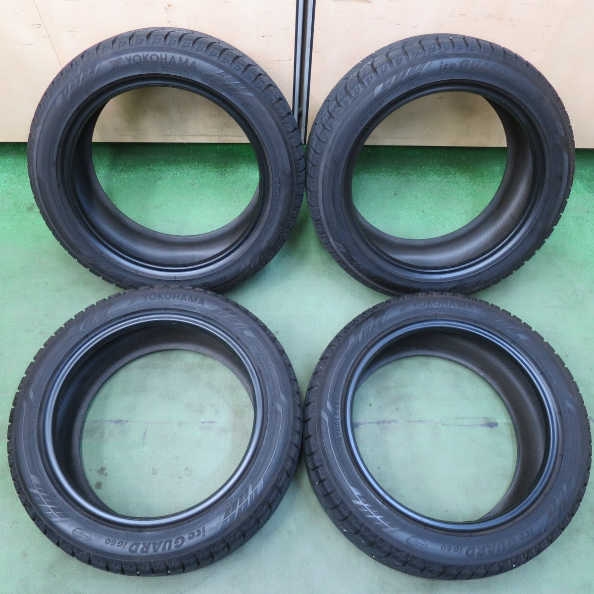 バリ溝！9.5分★スタッドレス 215/50R17 ヨコハマ アイスガード iG60 タイヤ 17インチ レヴォーグ プリウスα 等★6051602イスタ