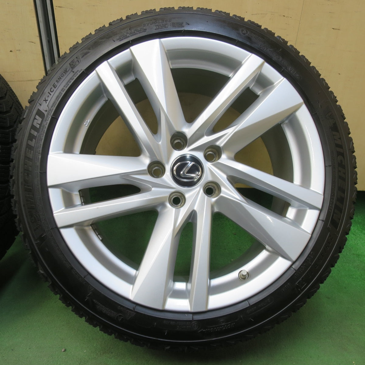 センサー付★レクサス IS 純正 235/45R18 スタッドレス ミシュラン X-ICE SNOW 18インチ PCD114.3/5H★5112006イス
