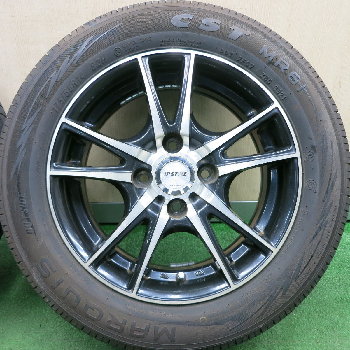 *送料無料* バリ溝！21年！9.5分以上★175/65R14 マーキス CST MR61 JP STYLE Vogel MONZA 14インチ PCD100/4H★4060301HAノ