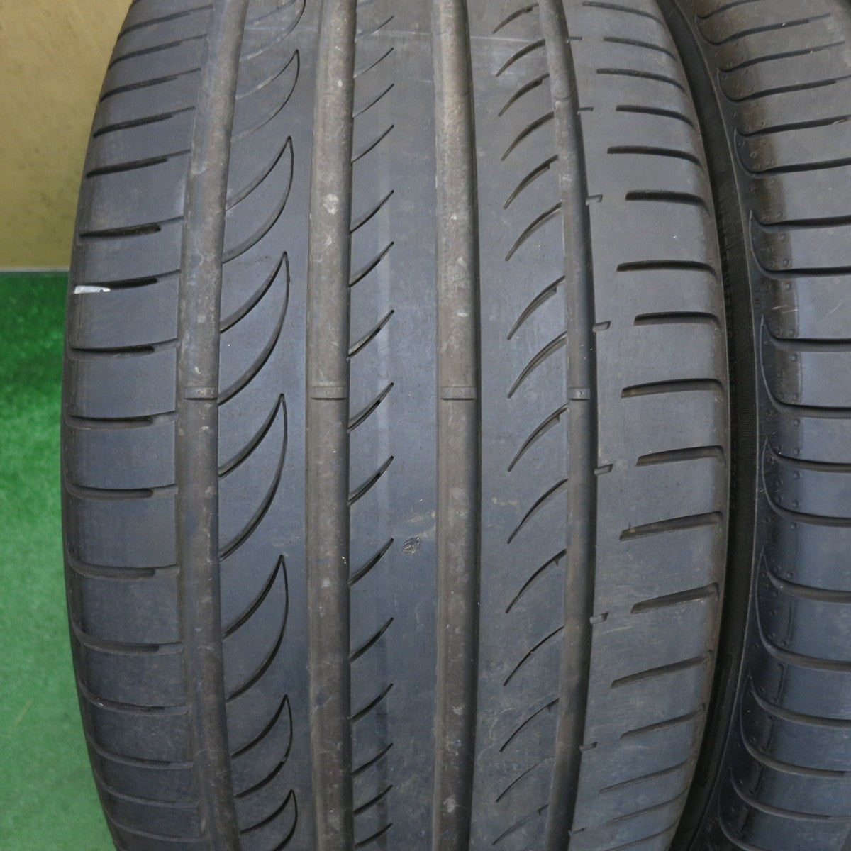バリ溝！23年！9分◎255/40R19 ピレリ POWERGY パワジー 19インチ タイヤ アウディ ティグアン ベンツ BMW 等◎6082604KKノタ