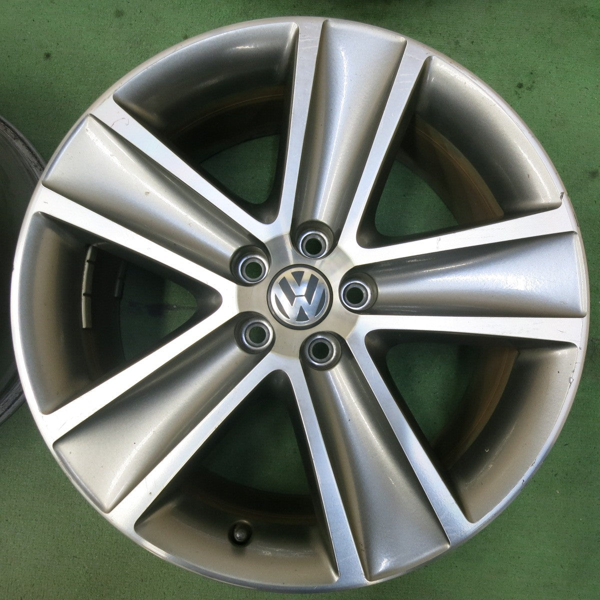 4本価格★ワーゲン クロス ポロ 純正 BORBET ホイール 17インチ 17×7.5J ボルベット PCD100/5H★5062404SYホ