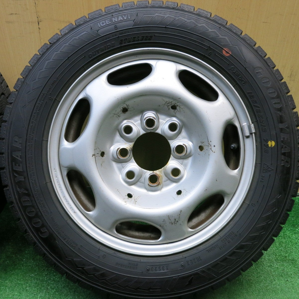 超バリ溝！23年！ほぼ10分★スタッドレス 165/65R13 グッドイヤー アイスナビ8 スチール ホイール 13インチ PCD 100 114.3/4H マルチ★5122104HAス