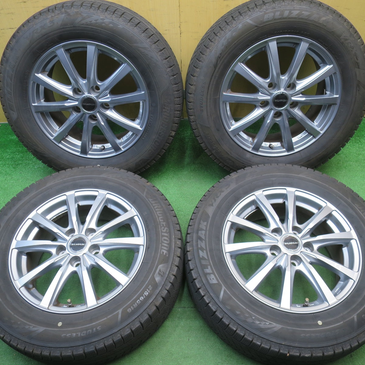 バリ溝！25年！キレイ！8.5分★スタッドレス 215/65R16 ブリヂストン ブリザック VRX3 BALMINUM LS10 バルミナ 16インチ PCD114.3/5H★6033104NJス