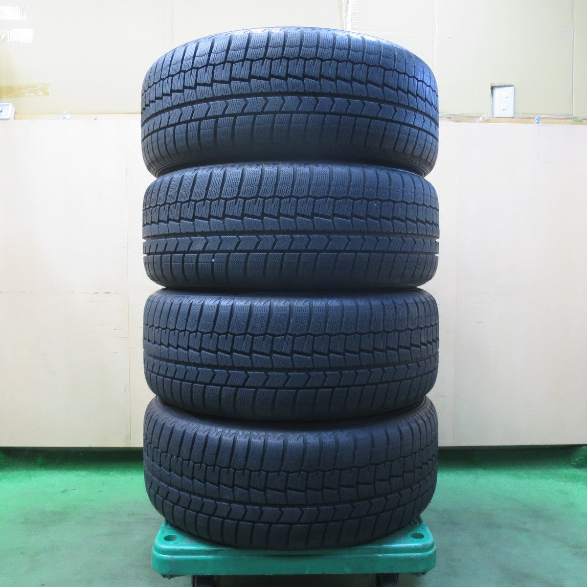 バリ溝！キレイ！9.5分★BMW 等 KELLENERS 245/50R19 スタッドレス ダンロップ ウインターマックス WM02 ケレナーズ 19インチ PCD112/5H★5110304イス