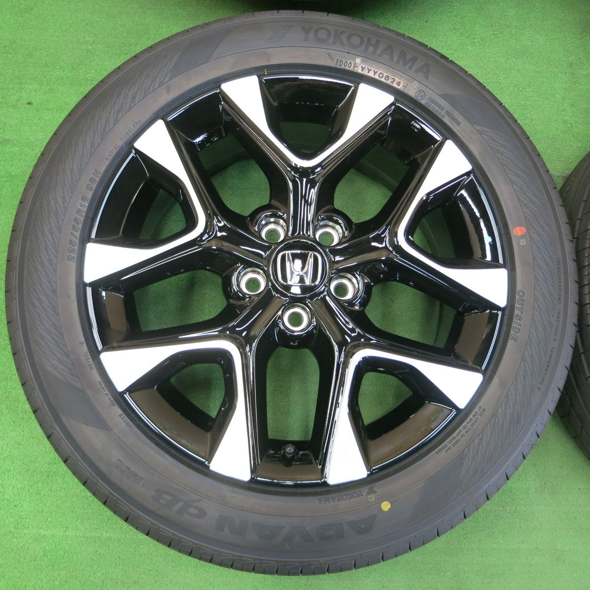 *送料無料* 新車外し！24年★ホンダ ZR-V 純正 225/55R18 ヨコハマ アドバン dB V552 18インチ PCD114.3/5H ZRV★4042905イノ