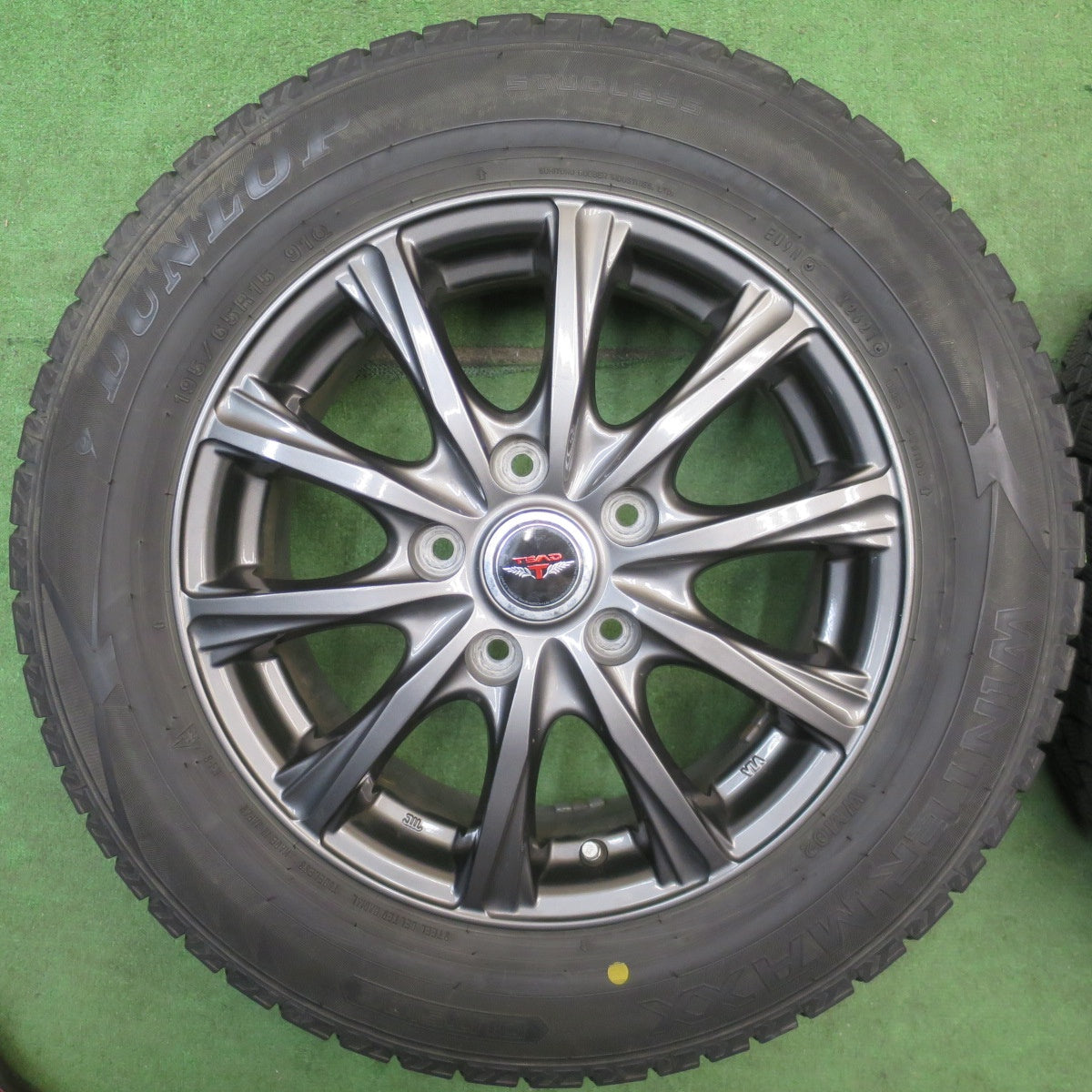 バリ溝！キレイ！9分★スタッドレス 195/65R15 ダンロップ ウインターマックス WM02 TEAD テッド 15インチ PCD114.3/5H★6050809NJス