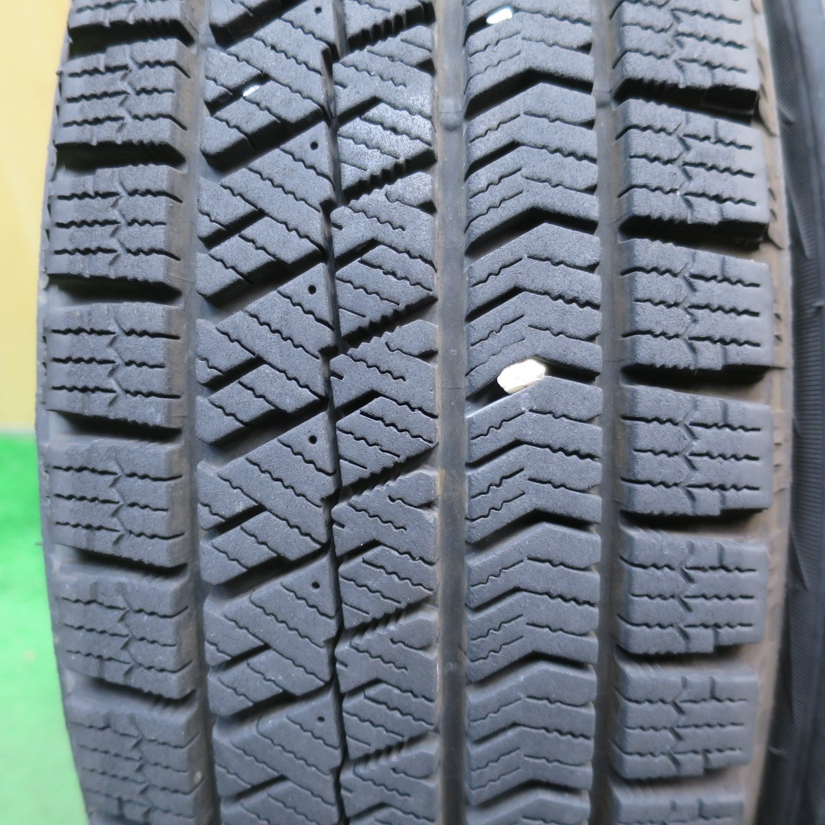 バリ溝！キレイ！8.5分★スタッドレス 155/65R14 ブリヂストン ブリザック VRX2 JOKER ジョーカー 14インチ PCD100/4H★6021904NJス