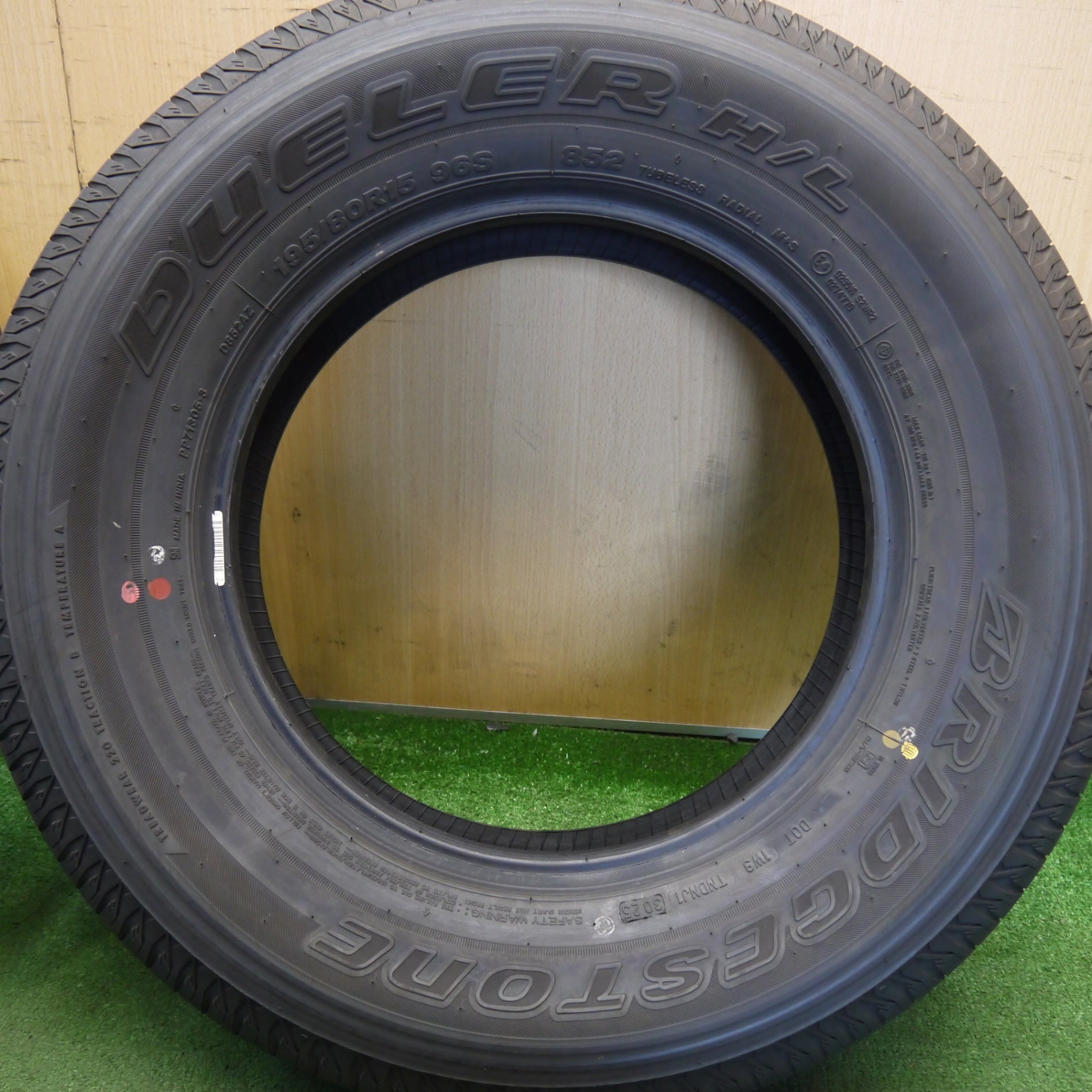 新車外し！25年☆195/80R15 ブリヂストン デューラー H/L 852 DUELER
