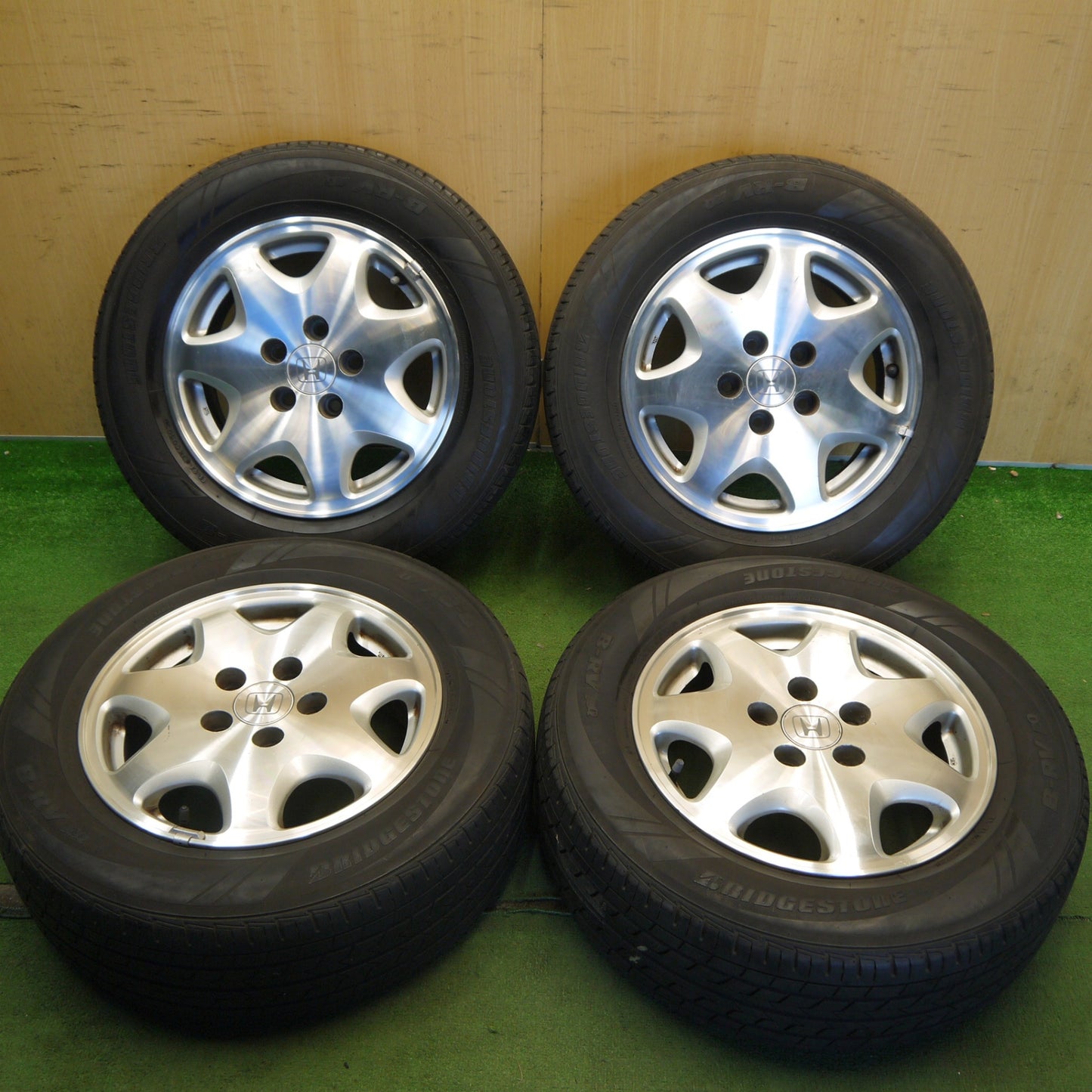 4本価格◎ホンダ RA1 オデッセイ 純正 205/65R15 ブリヂストン B-RV AQ 15インチ PCD114.3/5H◎6071007Hノ