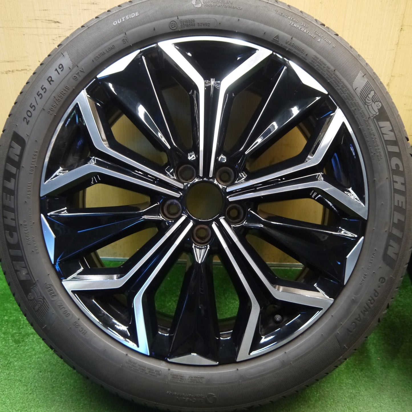 キレイ！22年★シトロエン DS4 純正 205/55R19 ミシュラン e・PRIMACY eプライマシー 19インチ PCD108/5H★6031103Hノ