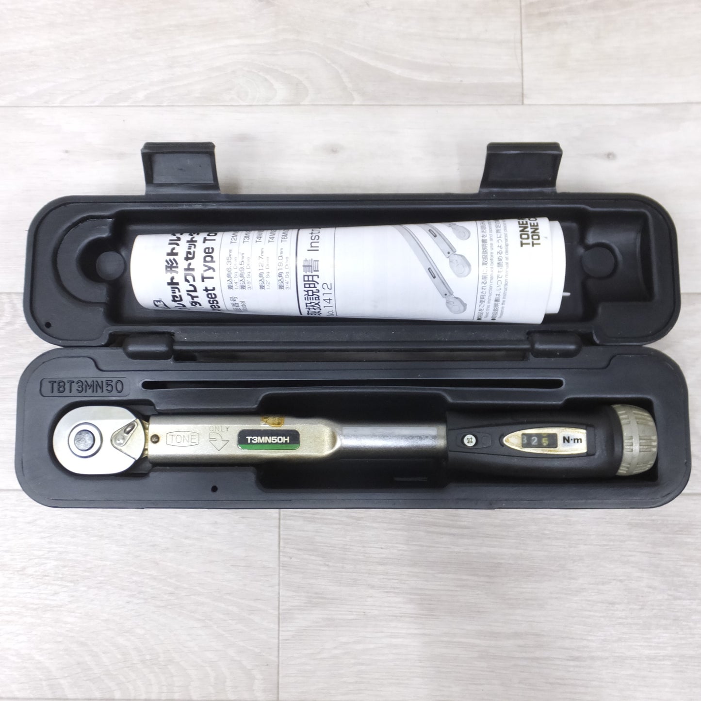 [送料無料] ◆トネ TONE プレセット形 トルク レンチ ダイレクト セット タイプ T3MN50H 差込角 9.5mm ソケット ホールド タイプ ケース付き◆