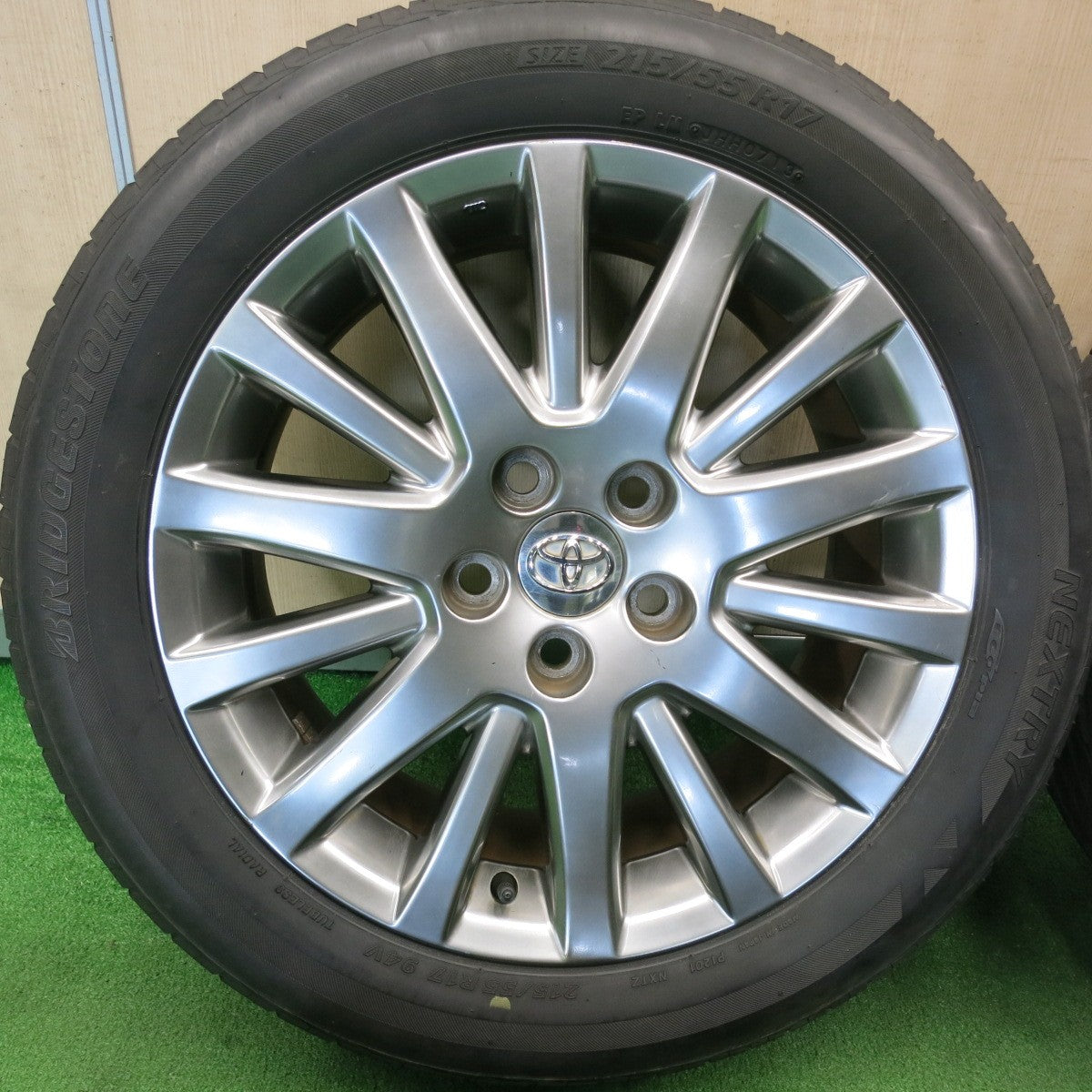 [送料無料] 4本価格★トヨタ 18 マジェスタ 純正 215/55R17 ブリヂストン ネクストリー エコピア 17インチ PCD114.3/5H★5021304TNノ