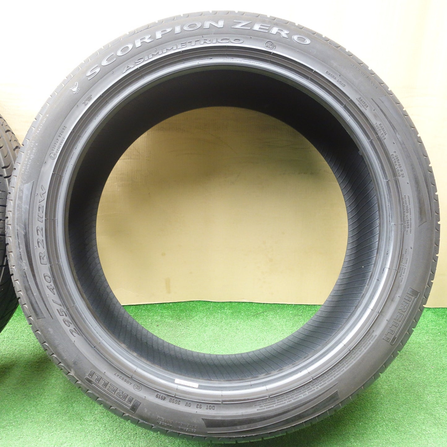 バリ溝！9.5分★295/40R22 ピレリ スコーピオン ゼロ アシンメトリコ SCORPION ZERO タイヤ 22インチ ベンツ Gクラス 等★6020402KTノタ