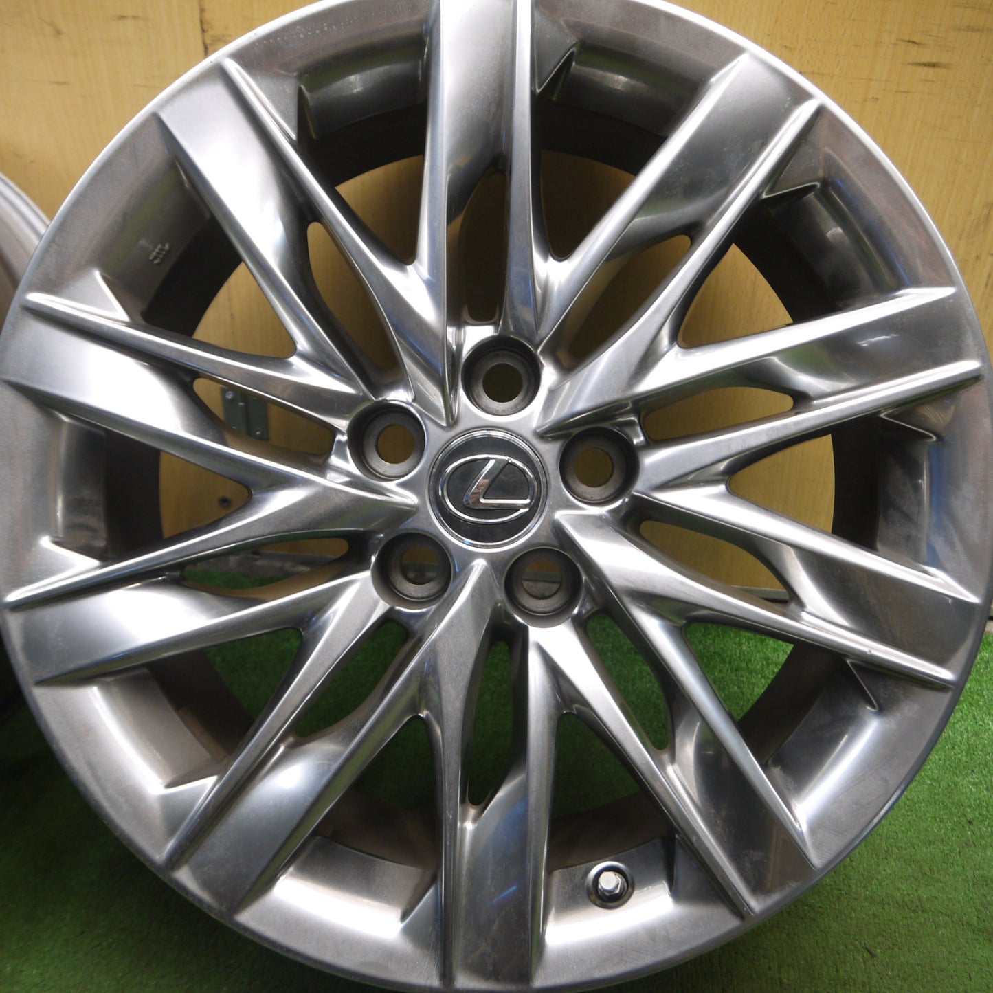 *送料無料* 新車外し★レクサス LS500h バージョンL 純正 ホイール 19インチ 19×8J PCD120/5H★4040215Hホ