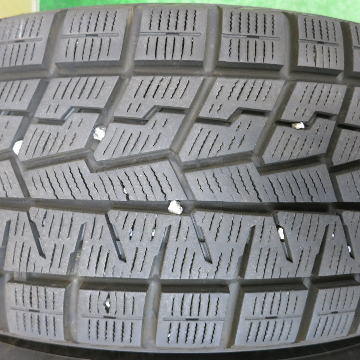 バリ溝！22年！8.5分★スタッドレス 185/70R14 ヨコハマ アイスガード iG70 Carrowin スチール ホイール 14インチ PCD100 114.3/4H マルチ★5110811HAス