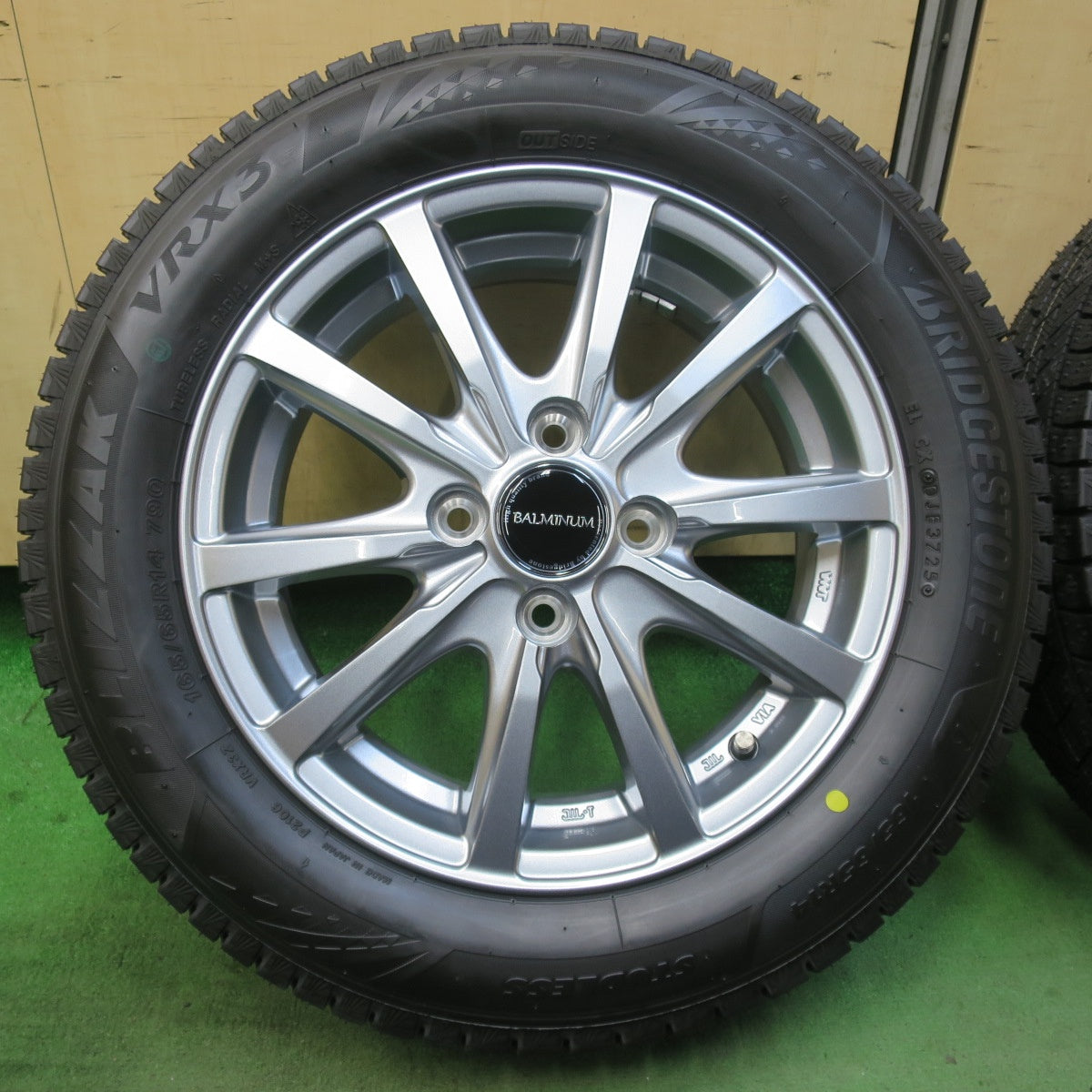 未使用！25年★スタッドレス 165/65R14 ブリヂストン ブリザック VRX3 BALMINUM LS10 バルミナ 14インチ PCD100/4H★5122303イス